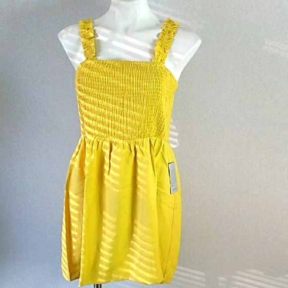 NSR Beautiful  little dress yellow mustard women size  M  nwt - Picture 2 of 8